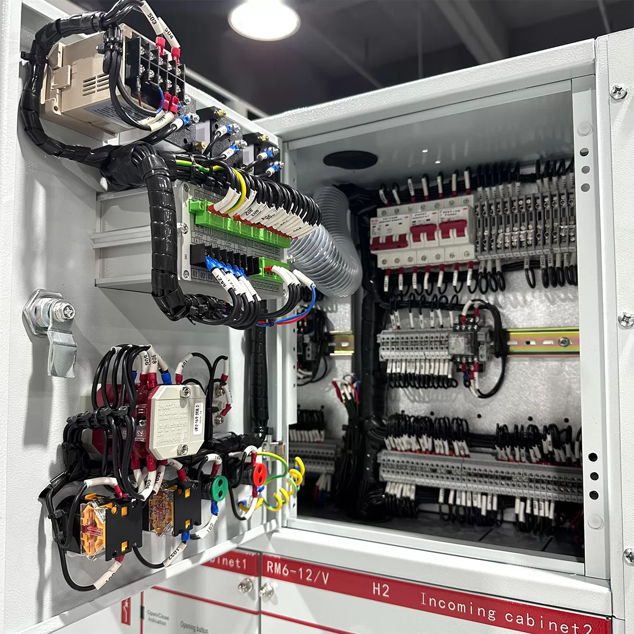 Gas-insulated switchgear-4